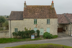 An 18th century property refurbishment in Islip.  Project image