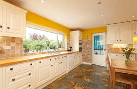 Fitted Kitchen Project image