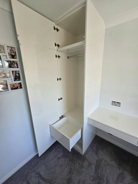 Mirrored Wardrobe and Vanity/Desk Project image