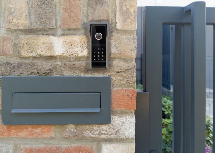 Smart doorbell