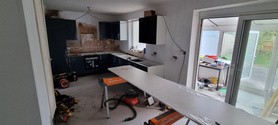 compact kitchen worktops and flooring Project image