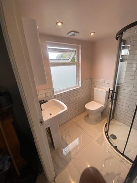 En-suite Renovation Project image