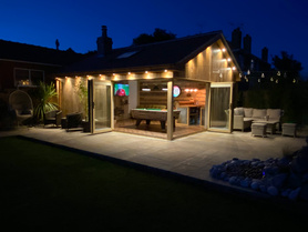 Summerhouse/games room Project image