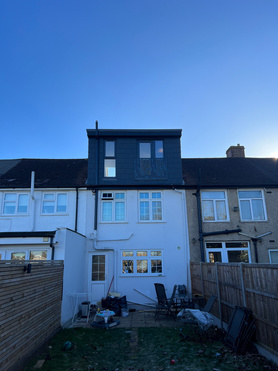 Mid-terraced house loft conversion  Project image