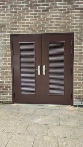 Replace powder coated steel louvred doors Project image