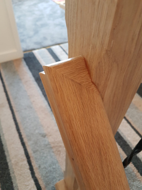 oak staircase hand rail base and posts Project image