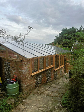 Oak framed potting shed  Project image