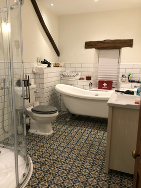 2 Bathrooms full upgrade Project image